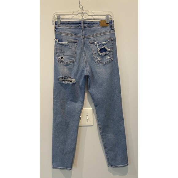 AMERICAN EAGLE High Rise Distressed Mom Jeans Size  2 Short - Picture 2 of 13